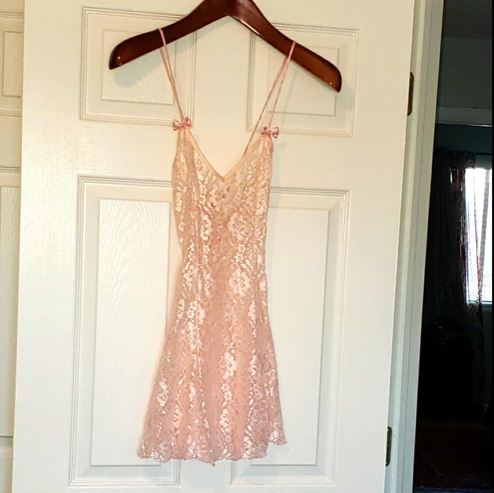 Pink Lace Negligée w/Satin trim & Lace-up Back